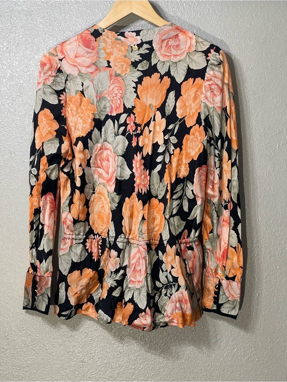 Anti Batik Floral Wrap Top in Black with Peach Bloom -Size S - Picture 3 of 3